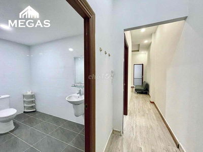 cần pass phòng không qua trung gian mặt tiền đường Lê Hồng Phong