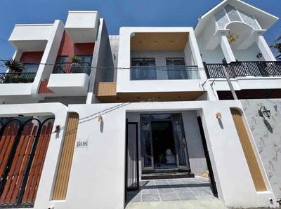 Chỉ 400 TRIỆU SỞ HỮU NHÀ NGAY CHỢ, TRUNG TÂM TÂN UYÊN