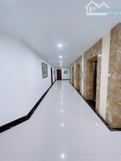 BÁN CĂN CHUNG CƯ CAO CẤP MẶT ĐƯỜNG NGUYỄN CHÁNH,LÔ GÓC 2 LOGIA,DT 155M 3 NGỦ FULL NỘI THẤT