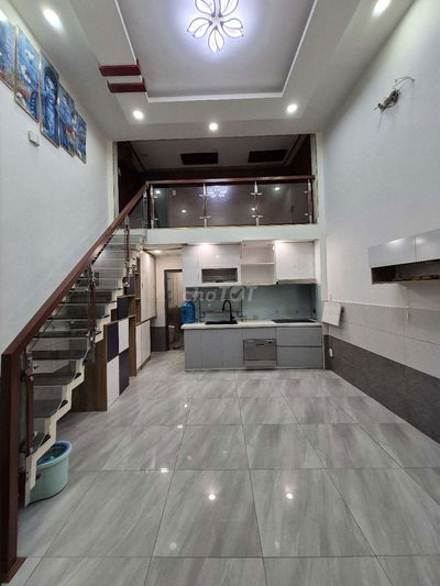 CHO THUÊ NHÀ 4X8m TRỆT LỬNG 2PN. 2 MÁY LẠNH HẺM LÊ TRỌNG TẤN