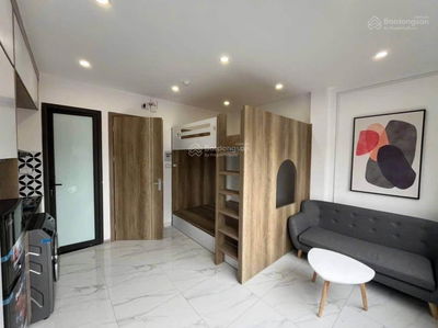 Bán nhà phố Ngọc Khánh 75m2, xây mới 7 tầng thang máy, cách Vin Giảng Võ 100m, 17PKK, DT ~ 100tr/th