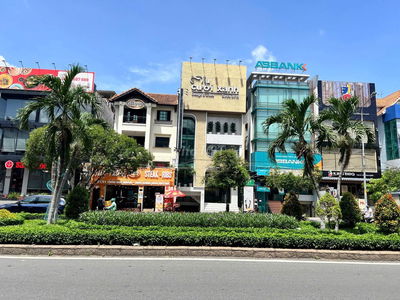 Nhà Mặt Tiền Đường Phan Xích Long Ngay ngã 4 Phan Đăng Lưu Phú Nhuận