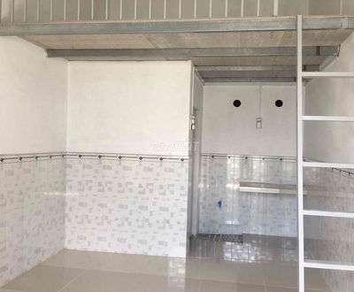 Cho thuê phòng 25m2 có gác lững, WC riêng tại F2/3L Quách Điêu