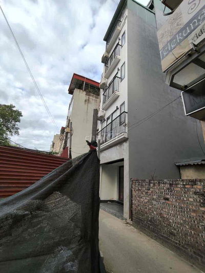 Cho thuê nhà 6 tầng, thang máy, 60m2 mặt phố