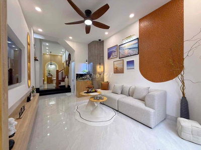 Bán nhà Liên Mạc - Lô Góc - ô tô đỗ cửa - nhú 6 tỷ