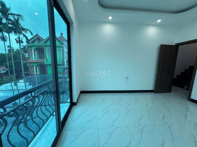 3.45 tỷ Ô tô để TRong nhà Thụy Hương- Phường CHƯƠNg MỸ 80m2