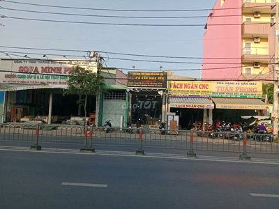 Mặt Tiền TÔ KÝ - DT: 9x33 - Ngay NGUYỄN ẢNH THỦ - Giáp Quận 12.