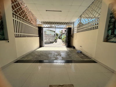 Gần C.Tốc, UBND LT, Quận 9 Nhà mới 2 Tầng BTCT, 99m² - HXH, Chỉ 5,6 Tỷ