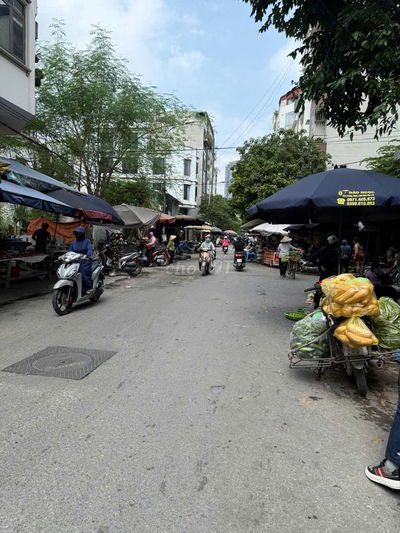 chính chủ cần bán nhà đẹp kinh doanh -oto-diện tích 38m -giá 8,8 tỷ