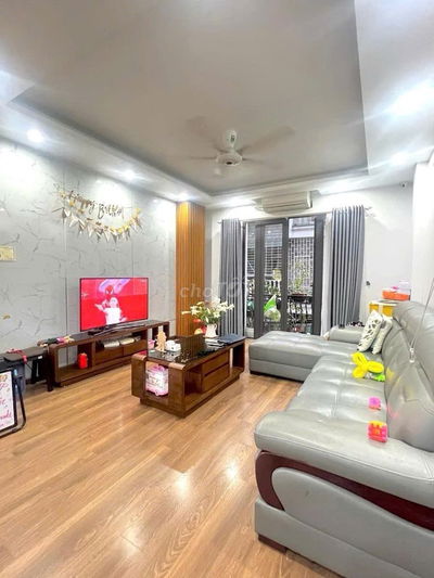 BÁN NHÀ ĐỐNG ĐA – 40M², MT 4M, 5 TẦNG MỚI ĐẸP – Ô TÔ– 3 THOÁNG