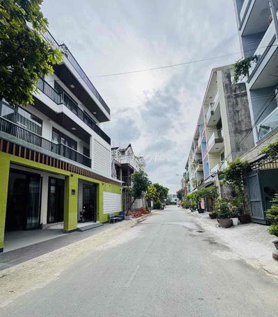 BÁN NHÀ MẶT TIỀN KDC HAI THÀNH ĐƯỜNG SỐ 5, TÊN LỬA 2, 4 TẦNG(5x16M)