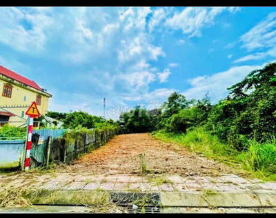 Đất Ngộp Giá Tốt DT 130m2 Full Thổ Nằm Ngay TT Củ Chi , SHR