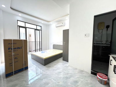 PHÒNG 30m2 MỚI 100% BAN CÔNG,XA BẾP- PHÚ NHUẬN GẦN QUẬN 1,QUẬN 3,QUẬN2