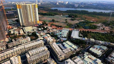 Nhà phố 1 trệt 3 lầu diện tích 61m2, 5 phòng ngủ trong khu đô thị.