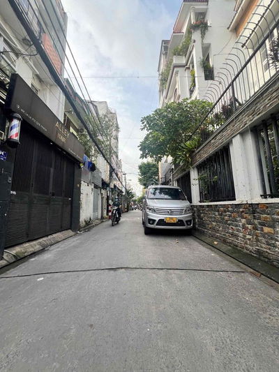 MTKD Lê Lai , 4.6X14M nở hậu 4.8 , 4 Tầng , khu vip bàu cát , đồng đen