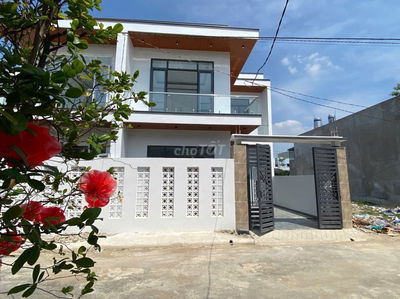 BÁN NHÀ LẨU 4P NGỦ GIÁ RẺ, SỔ RIÊNG GẦN CẦU BẠCH ĐẰNG 2, TÂN UYÊN,