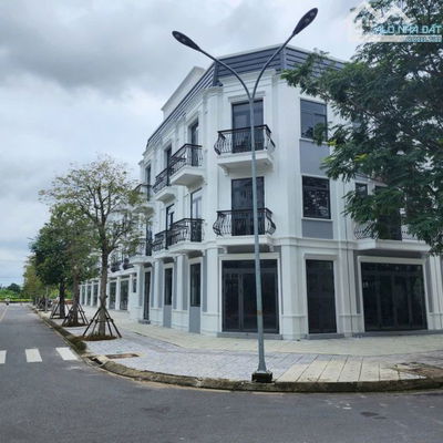 CHUYỂN NHƯỢNG LIỀN KỀ HUD CHÁNH MỸ – TRUNG TÂM THỦ DẦU MỘT 110m2