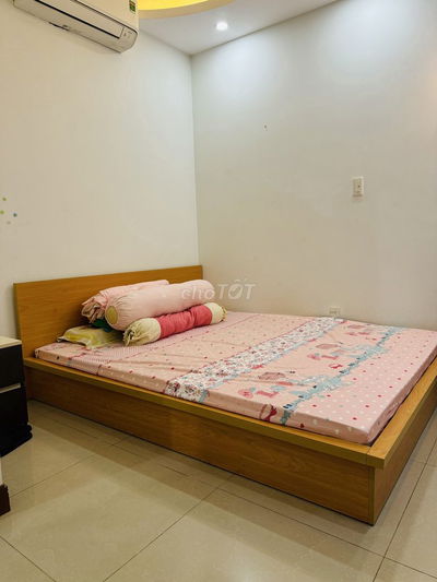 Chính chủ bán căn hộ Hoàng Kim Thế Gia, 81m2, 3pn giá 3.59 tỉ có sổ