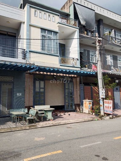 Ra nhà một lầu một trệt một Tum tại thành phố Hồ Chí Minh Thuận Giao