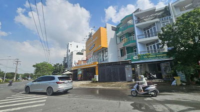 GÓC 2 M.TIỀN, 7X20, 3LẦU, 4PN 4WC. FULL nội thất