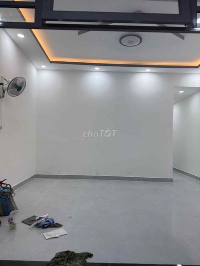 BÁN NHÀ GẦN NGÃ BA ĐÔNG QUANG. CHỢ GÀ. SỔ HỒNG RIÊNG