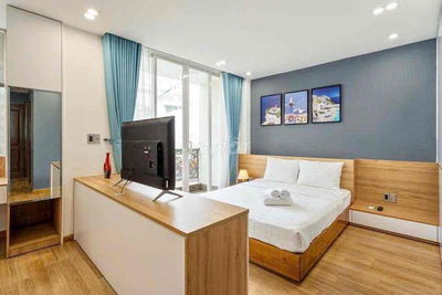 CHO THUÊ CĂN HỘ STUDIO BAN CÔNG VIEW SÔNG NGAY BẾN VÂN ĐỒN Q4