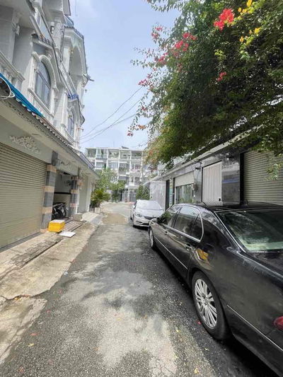 CHỈ 8T NHÀ 4 LẦU NGANG KHỦNG 6M ĐƯỜNG HUỲNH TẤN PHÁT NHÀ BÈ