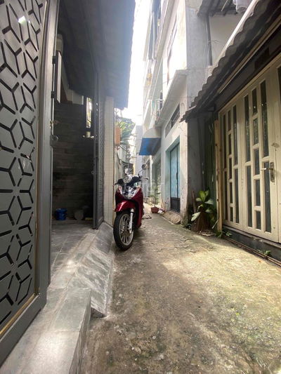 Nhà mới vào ở ngay, Khu Làng ốc Dương Bá Trạc,  Trệt, 1 Lầu, 2PN