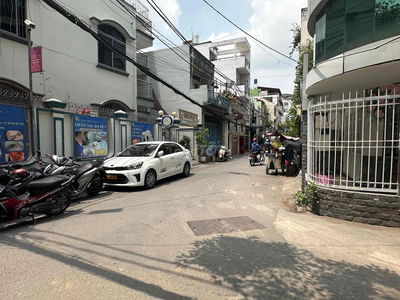 Chính chủ cho thuê mb góc 2mt Phan Xích Long đẹp thoáng giá rẻ