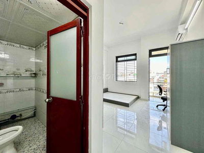 BAN CÔNG FULL NỘI THẤT THOÁNG NGAY AEON MALL