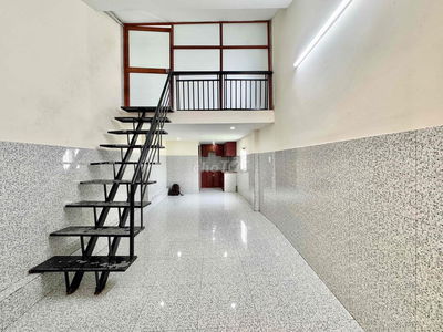 CHO THUÊ 1 TRỆT 1 LẦU CÁCH TRƯỜNG NGUYỄN TẤT THÀNH 6 PHÚT