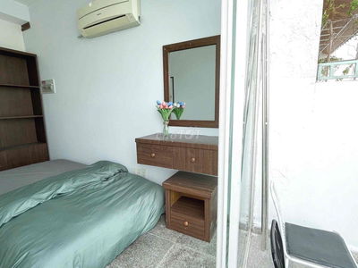 PHÒNG NHỎ XINH CÓ BAN CÔNG TRONG CHUNG CƯ TẦNG CAO HAGL 3 NEW SÀI GÒN