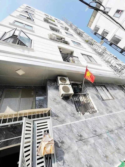 Bán CCMN Penthouse Có Sân Vườn 50m sau Royal City, Quan Nhân