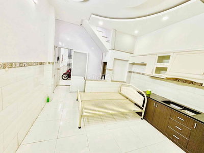 Phòng trọ giá rẻ 30m2 đường Thạnh Xuân