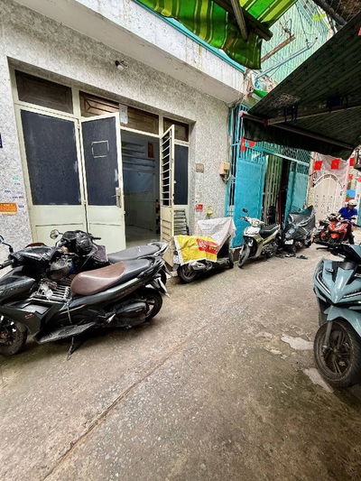 Nhà đẹp đường Tạ Quang Bửu, F4 Quận 8. Ba lầu 5m x 8m. Sổ hồng riêng.