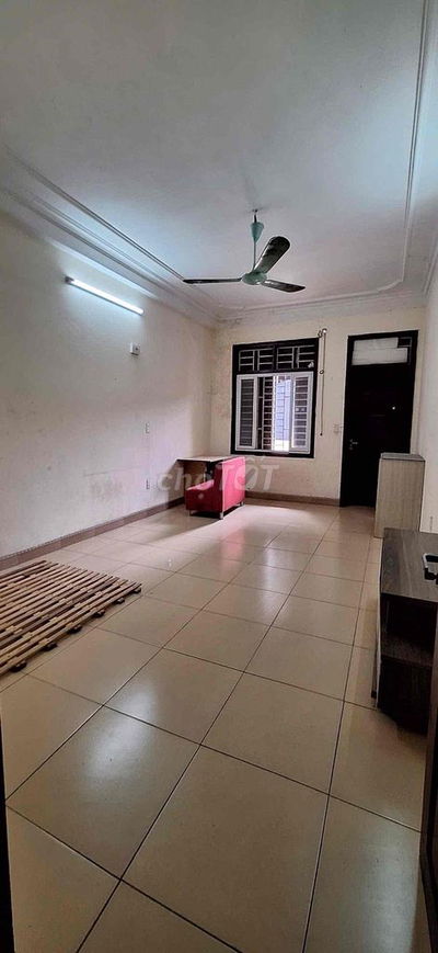 Cho thuê phòng tầng 3 để ở