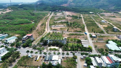 Đất mặt tiền DT602, 512m2 đất ở toàn bộ, ngang rộng 20m.