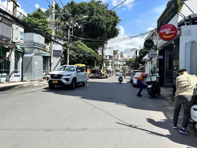 CĂN NHÀ HIẾM DƯỚI 8đ- SÁT CÔNG VIÊN. TRẦN KẾ XƯƠNG. PN