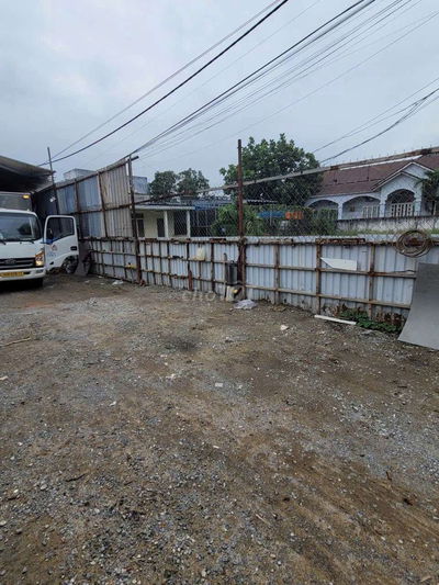 Cho Thuê Lô Đất Trống