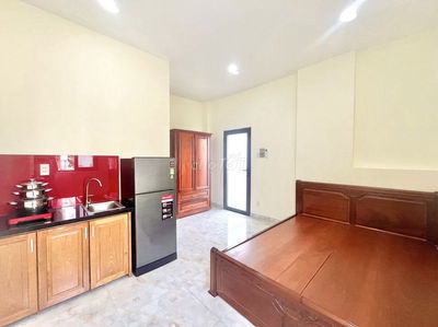 PHÒNG CỬA SỔ TRỜI SIÊU THOÁNG MÁT NGAY Coop Mart Nguyễn Kiệm Phú Nhuận