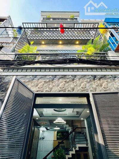 Căn nhà đẹp 2 tầng, 52m2 ngay Phạm Văn Hai, Tân Bình. Giá: 4.1 Tỷ. SHR, hẻm xe hơi