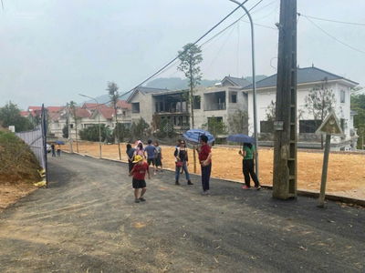 Đất sổ đỏ 150m2 giá nhỉnh 4 ty đối diện đại học quốc gia , sát Xanh Villas gần nút giao metro5