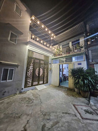 Căn nhà mới trên 55m2 full nội thất