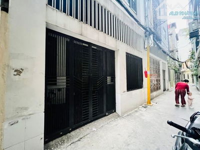 📣 Bán Nhà Trung Tâm Cầu Giấy - Hà Nội - Siêu Đẹp