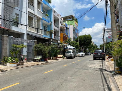 MT Lê Lâm 4x20m 3 lầu st 11.1 tỷ