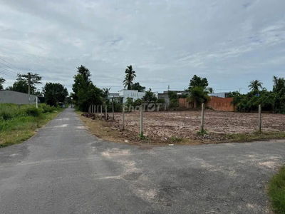 NHƯỢNG LẠI LÔ GÓC 2MT  200M2 GIÁ 550TR Đ.HƯƠNG LỘ 2 -TX TRẢNG BÀNG .