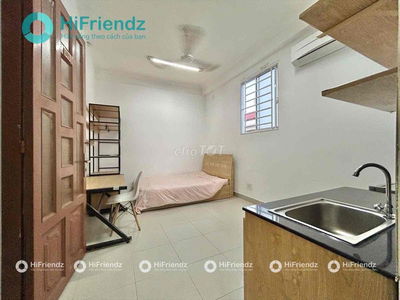 CHO THUÊ STUDIO SỔ TRỜI THANG MÁY HẦM XE GẦN SÂN BAY