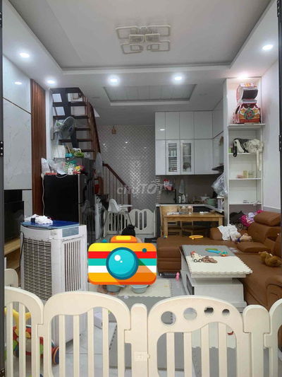 NHÀ ĐẸP GẦN CÔNGVIÊN LÀNG HOA, 36M2 (4x9) 3.079T