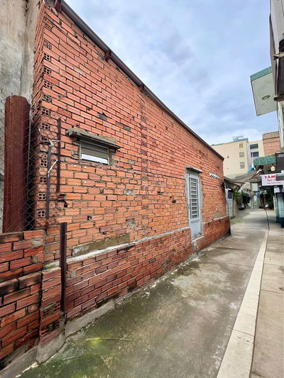 Bán căn nhà cũ trệt + lửng, vài bước chân ra mặt tiền giá TL