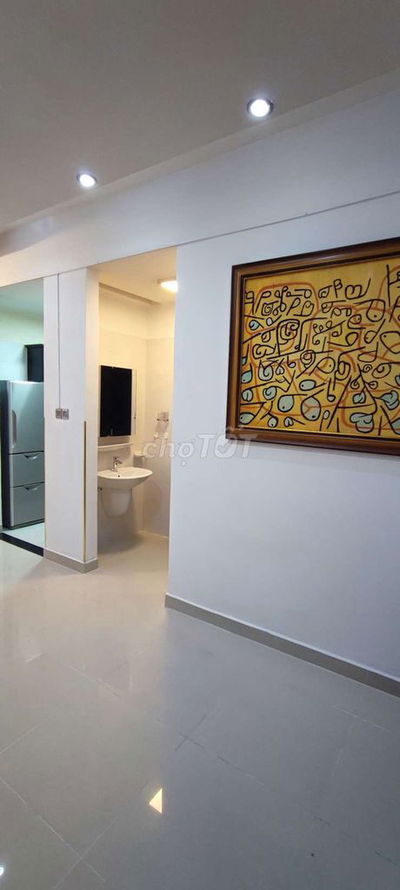 Cần thuê gấp căn hộ 1 phòng ngủ với giá bất ngờ.